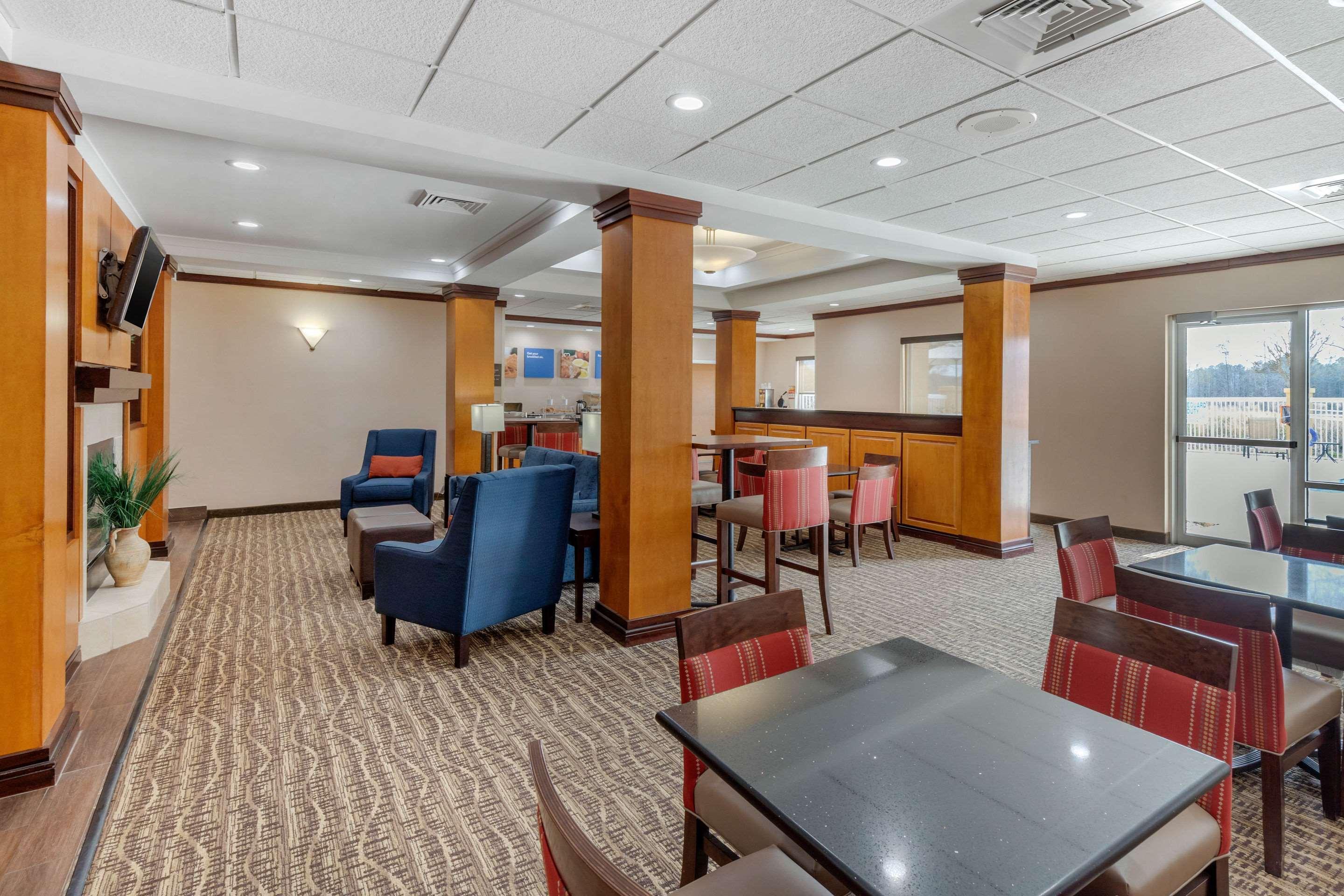 Comfort Inn & Suites Camden Exterior photo